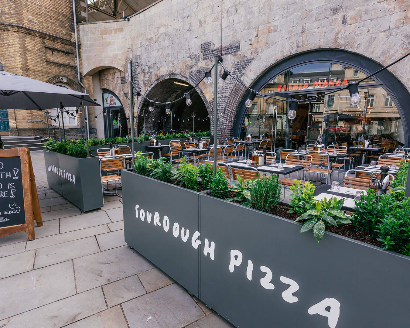 nice Franco Manca terrace in Bath