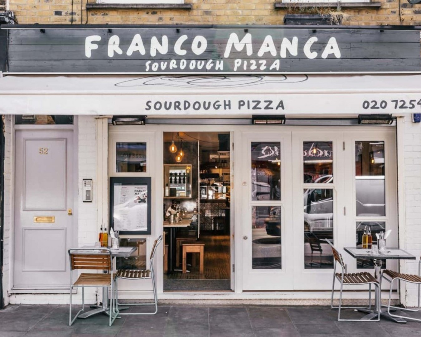 sourdough pizza in Broadway Market