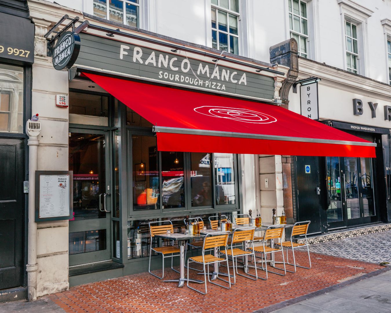 outdoor tables in Franco Manca South Kensington